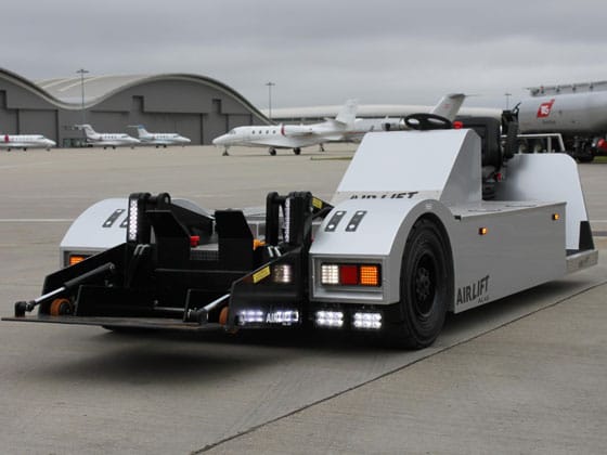 Airlift AL45 electric towbarless tug