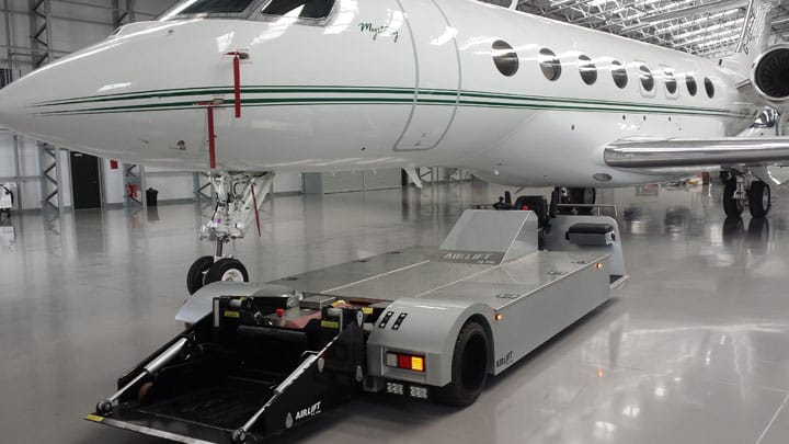 Airlift AL100 electric towbarless aircraft tug