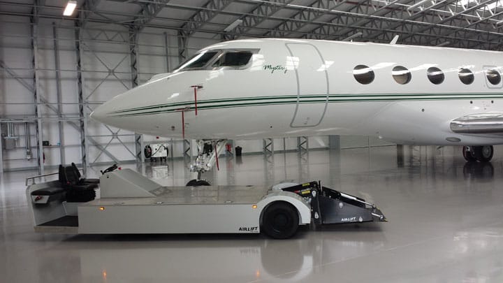 Airlift AL100 electric towbarless aircraft tug