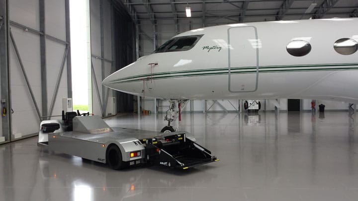 Airlift AL100 electric towbarless aircraft tug