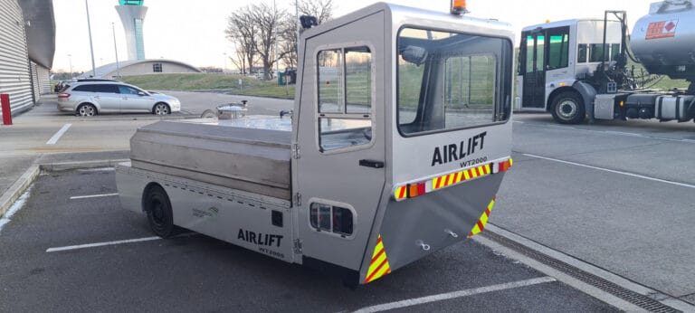 Airlift WT2000 potable water tug