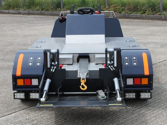 Airlift AL45 electric towbarless tug