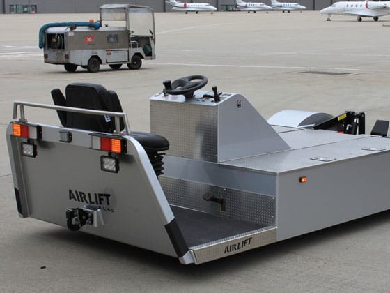 Airlift AL45 electric towbarless tug