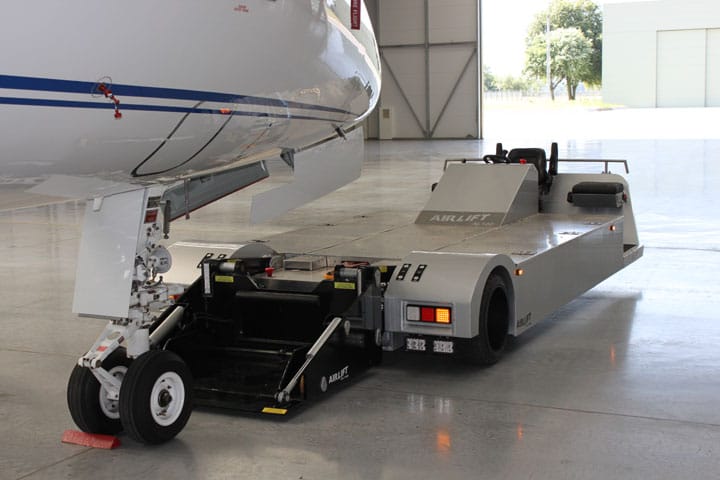 Airlift AL100 electric towbarless aircraft tug