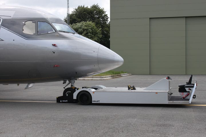 Airlift AL100 electric towbarless aircraft tug