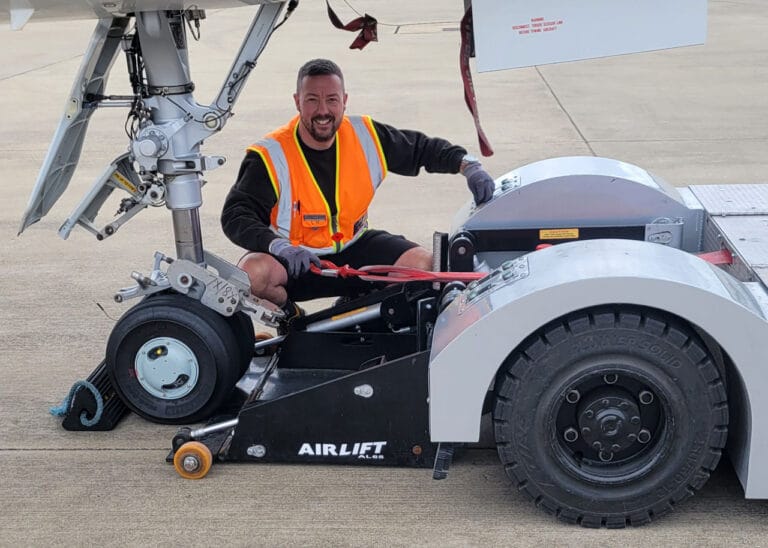 Airlift AL65 electric towbarless aircraft tug