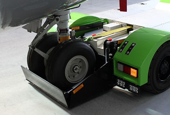 nose wheel safety plate